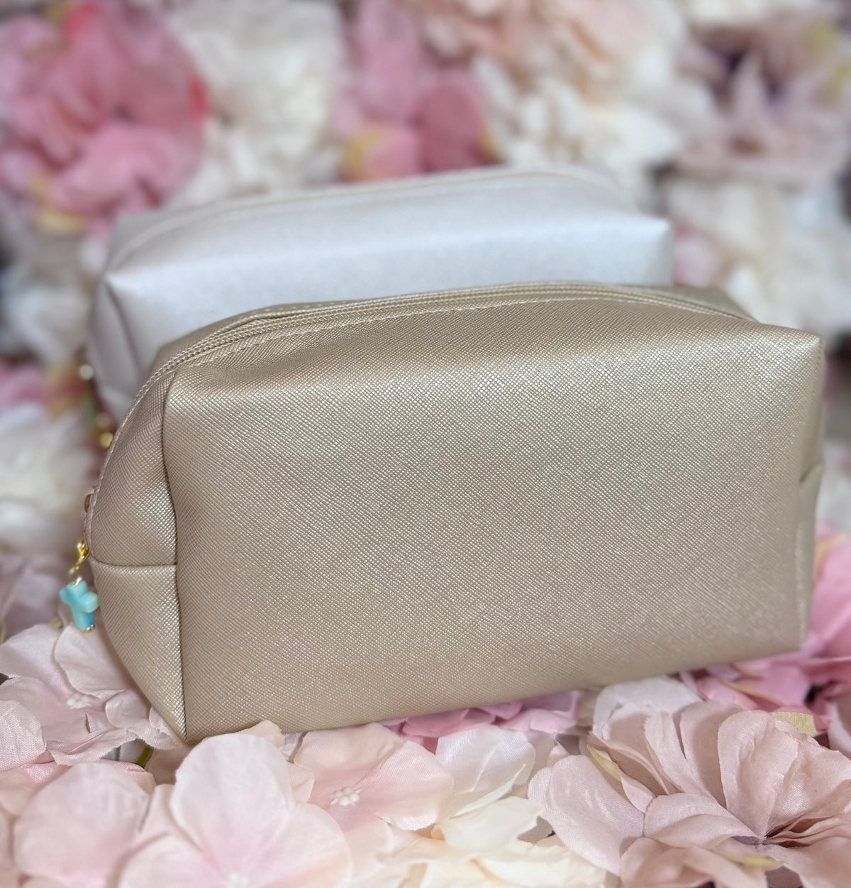 Grace Pouch
 ✨